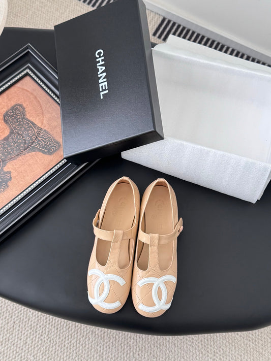 C 25 Vintage vintage series flat shoes
