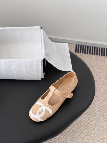 C 25 Vintage vintage series flat shoes