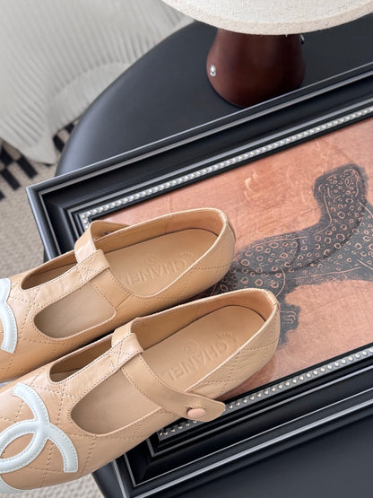 C 25 Vintage vintage series flat shoes