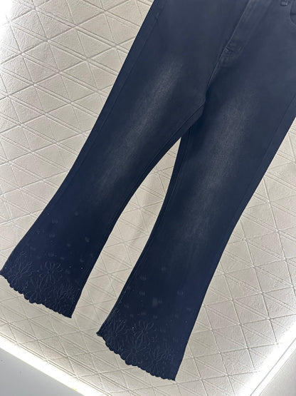 C 25 Diamond-studded high-waisted slim-fitting raw-edge flared jeans