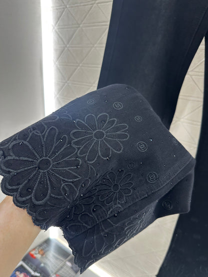 C 25 Diamond-studded high-waisted slim-fitting raw-edge flared jeans
