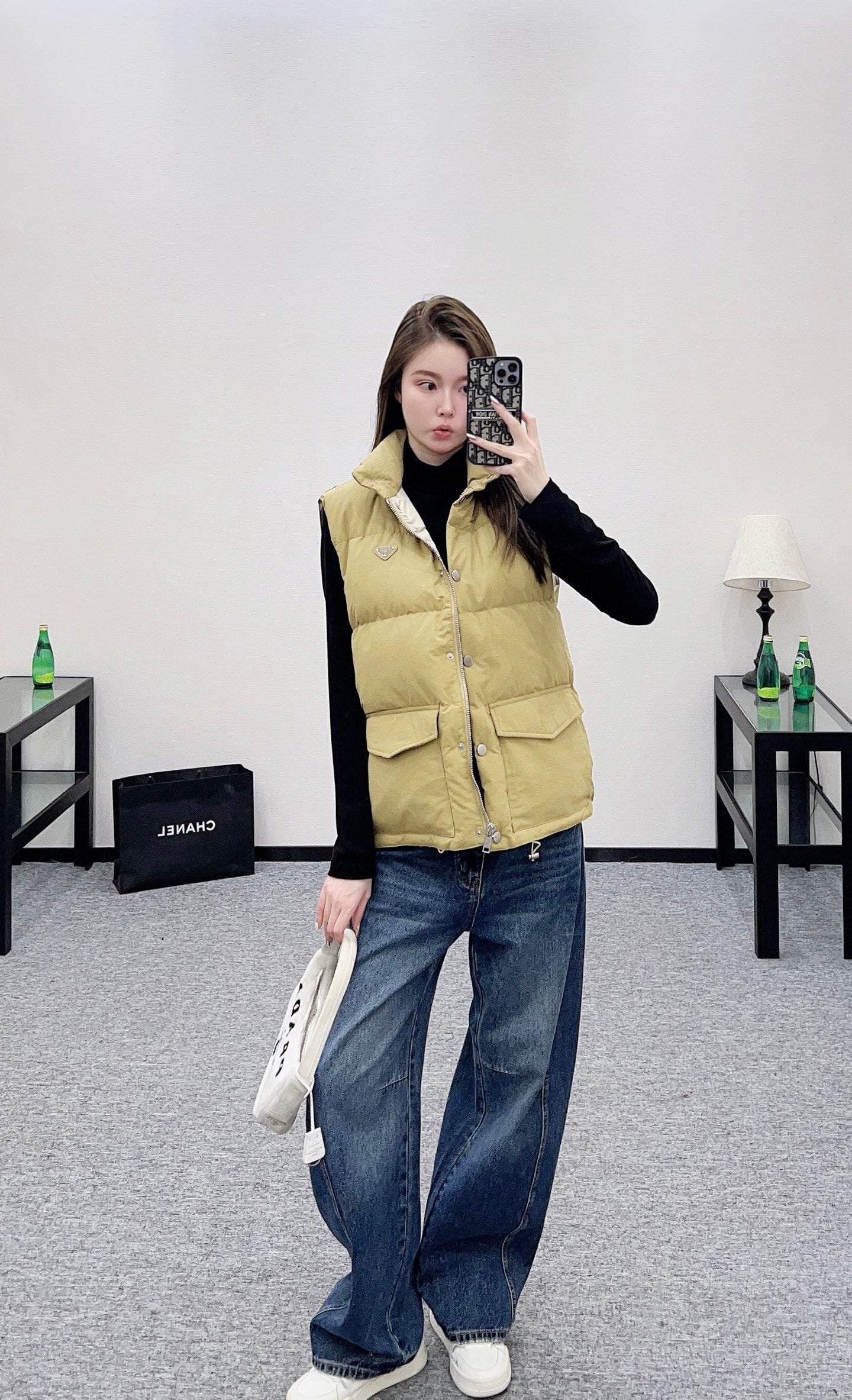Pr 25 Standing collar down vest