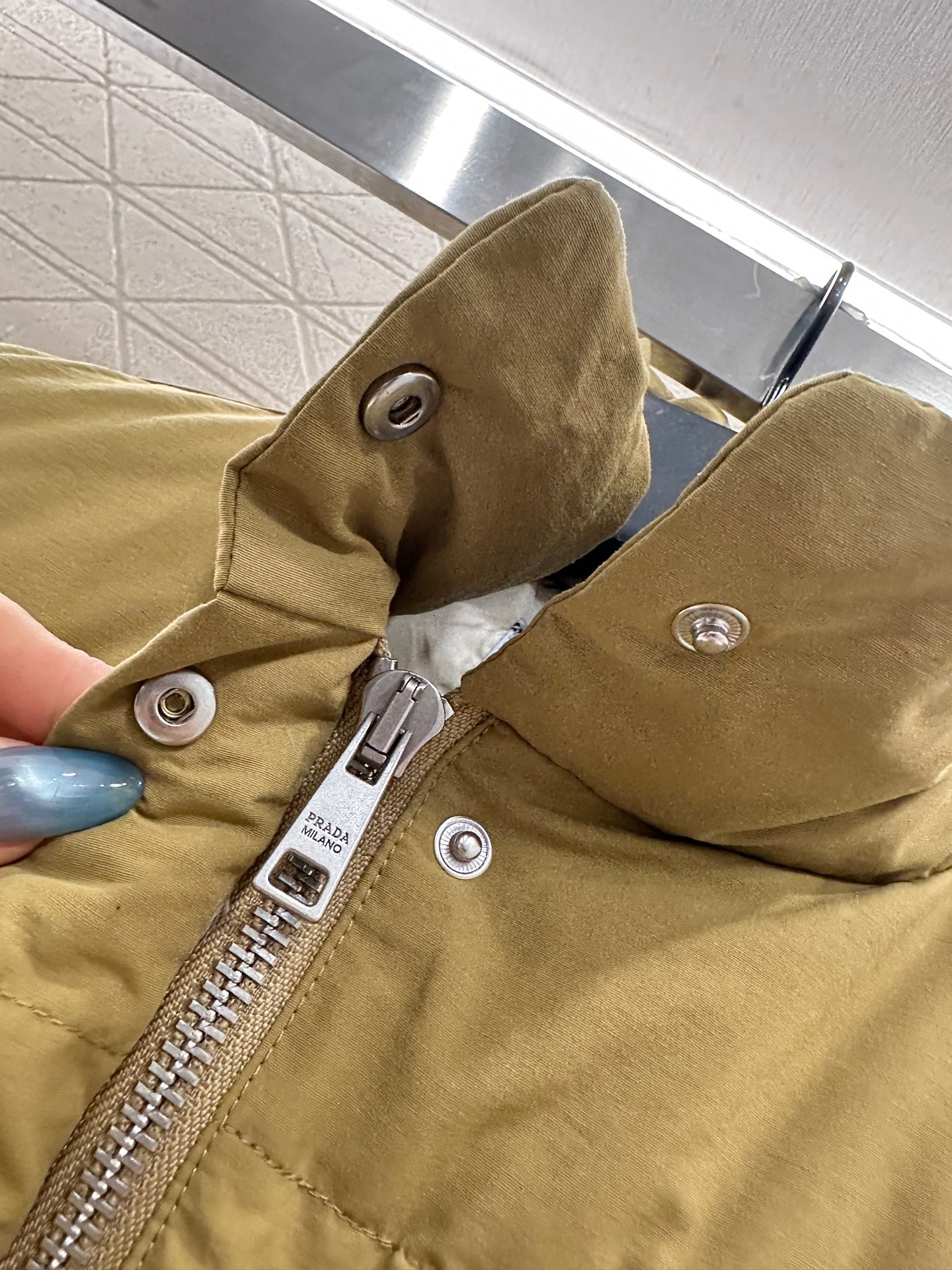 Pr 25 Standing collar down vest