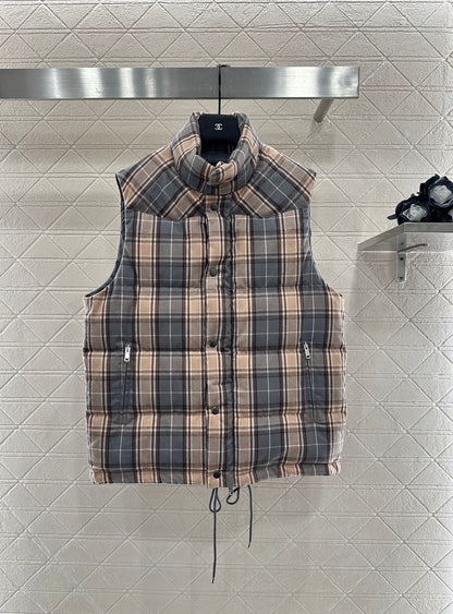 Pr 25 Standing collar plaid down vest
