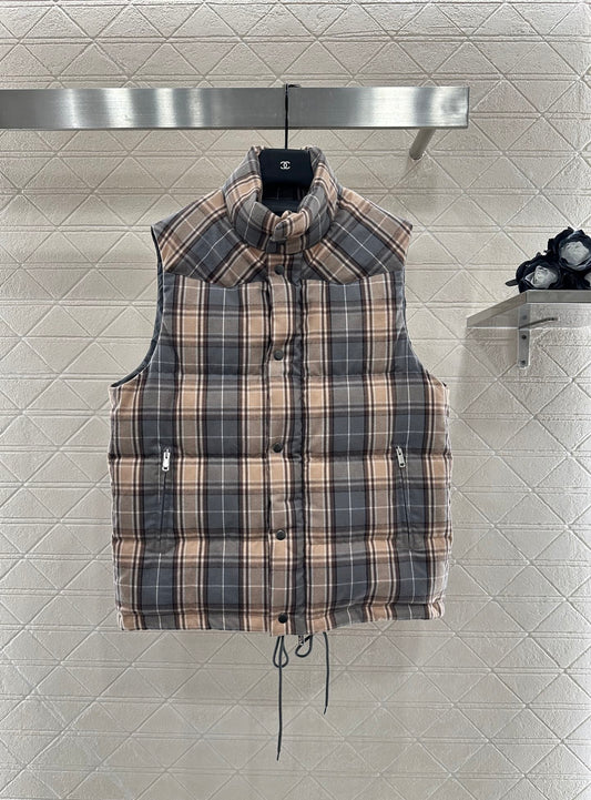 Pr 25 Standing collar plaid down vest