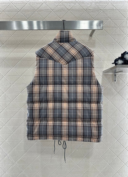 Pr 25 Standing collar plaid down vest