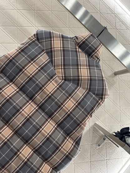 Pr 25 Standing collar plaid down vest