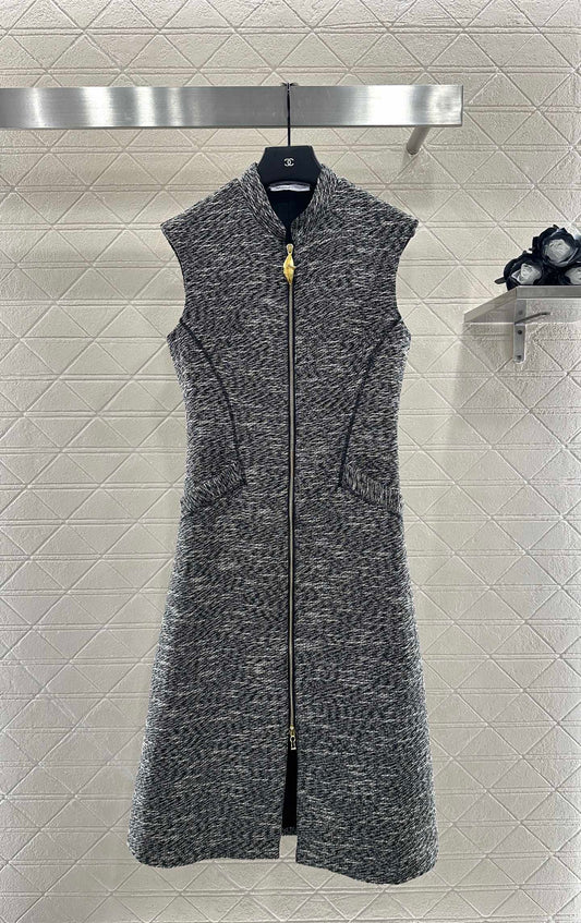 sch 25 Sleeveless stand up collar long zipper dress