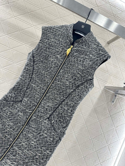 sch 25 Sleeveless stand up collar long zipper dress