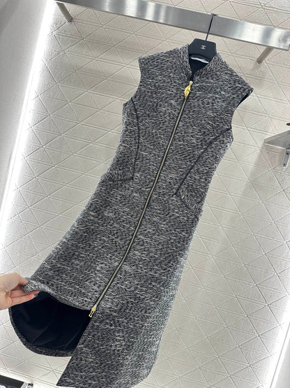 sch 25 Sleeveless stand up collar long zipper dress