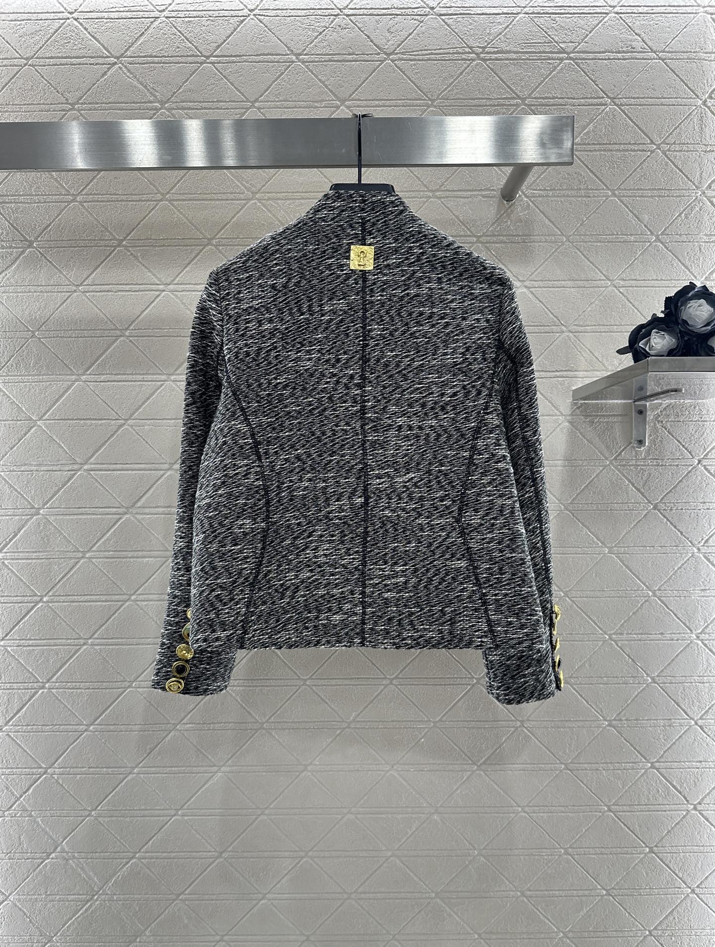 sch 25 Front shoulder lapel jacket