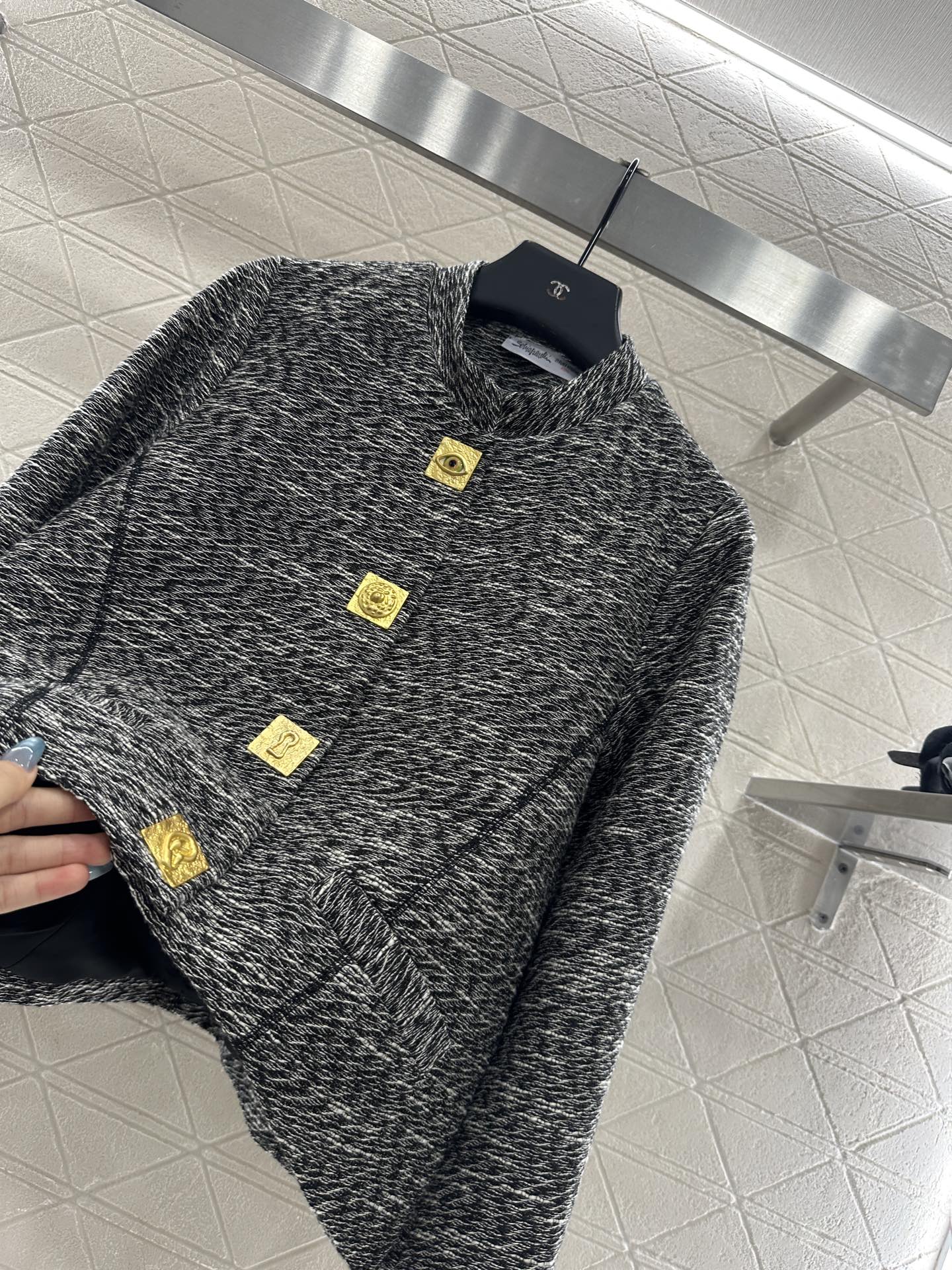 sch 25 Front shoulder lapel jacket