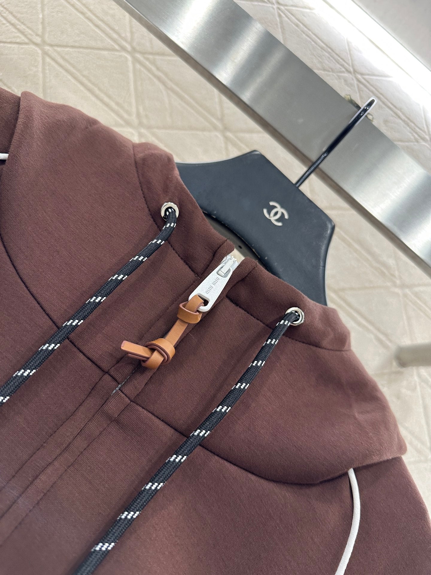 Mi 25 Hooded jacket and short skirt set
