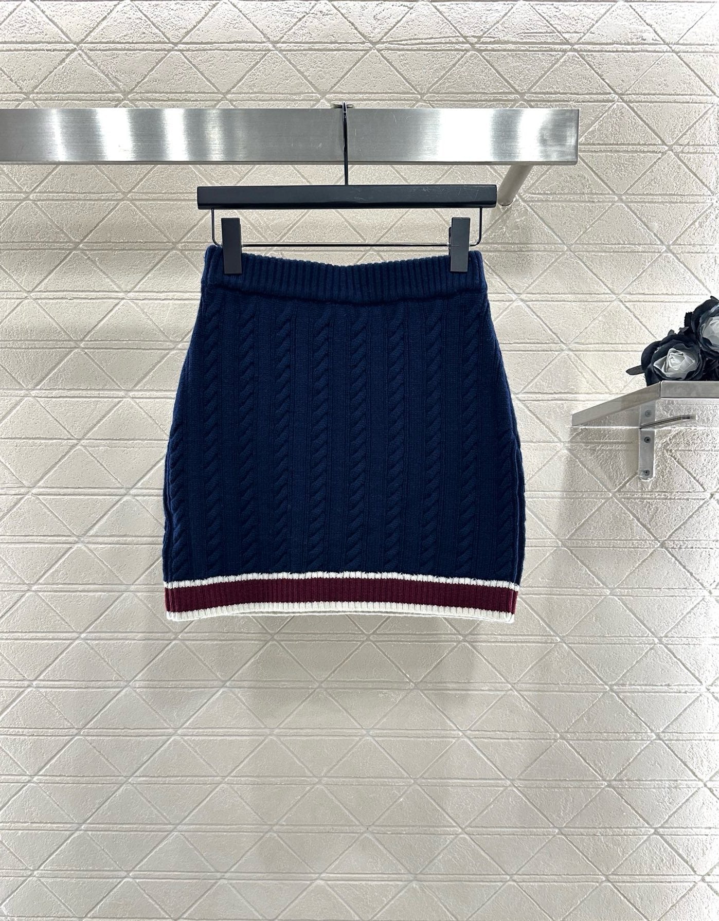 Mi 25 Collar Knitted Top, Short Skirt, Cashmere Set