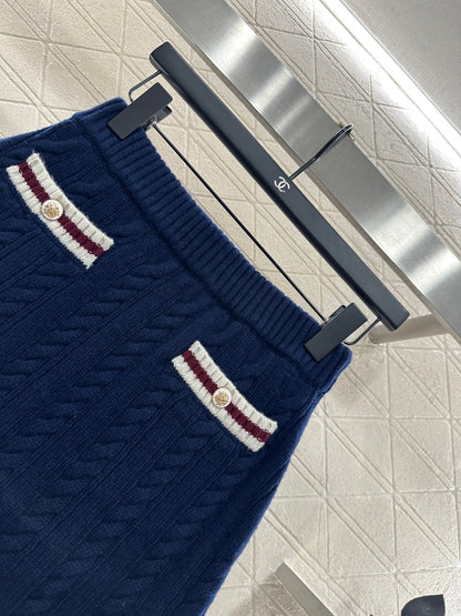 Mi 25 Collar Knitted Top, Short Skirt, Cashmere Set