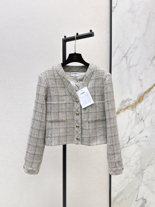 C 25 New V-neck woven jacket