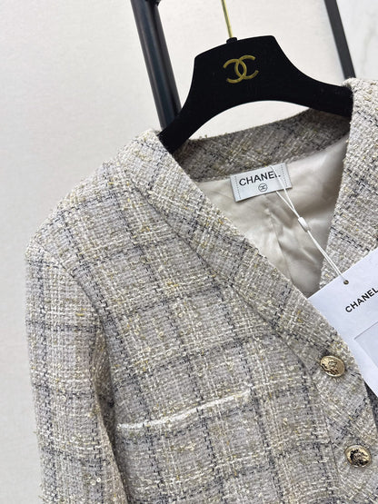 C 25 New V-neck woven jacket