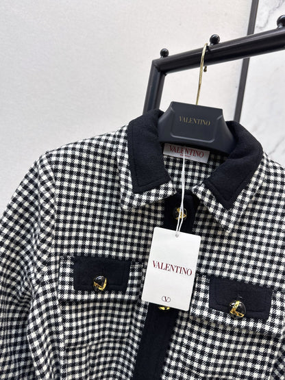 Val 25 New Classic Decorative Windbreaker Coat