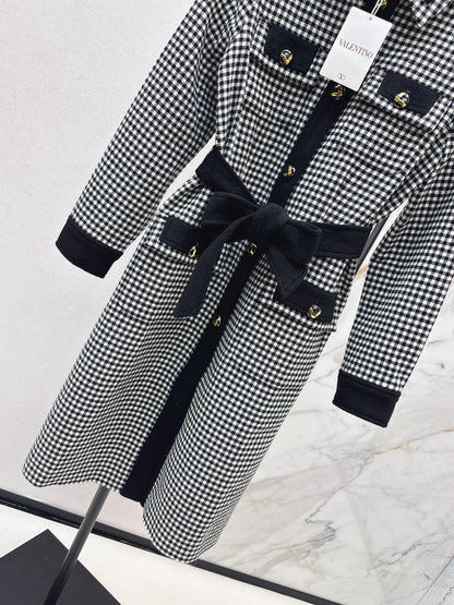 Val 25 New Classic Decorative Windbreaker Coat