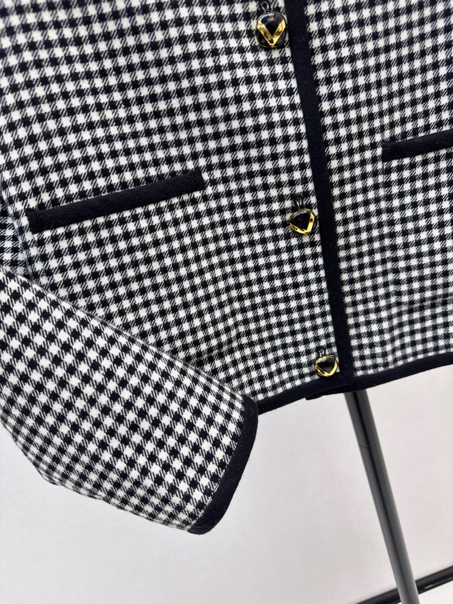 Val 25 Classic stand up collar plaid jacket