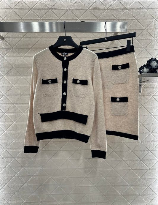 C 25 Pocket knitted cashmere long sleeved+short skirt set