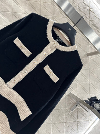 C 25 Pocket knitted cashmere long sleeved+short skirt set