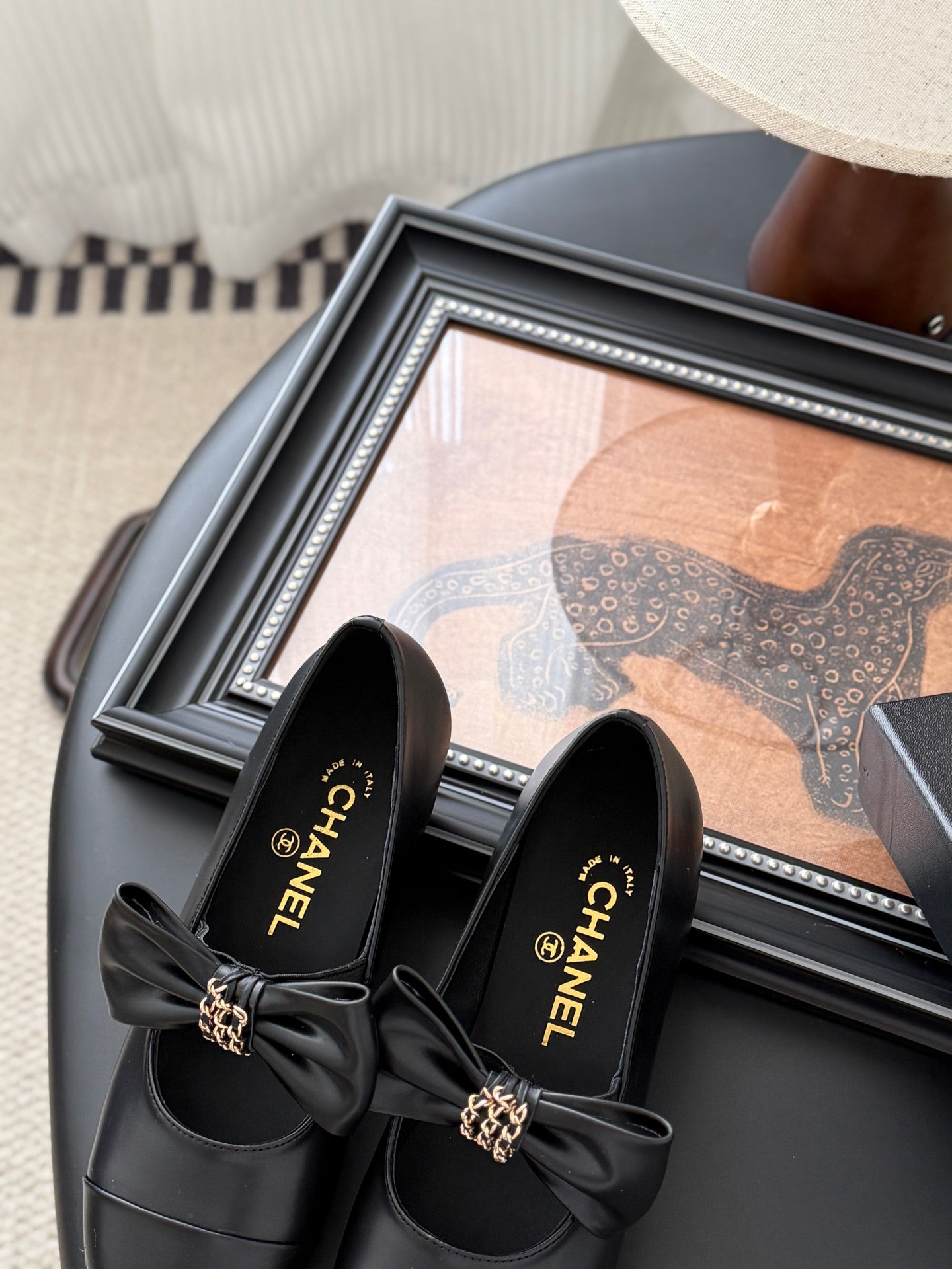 C 25P New Bow-Decorated Flat Loafers
