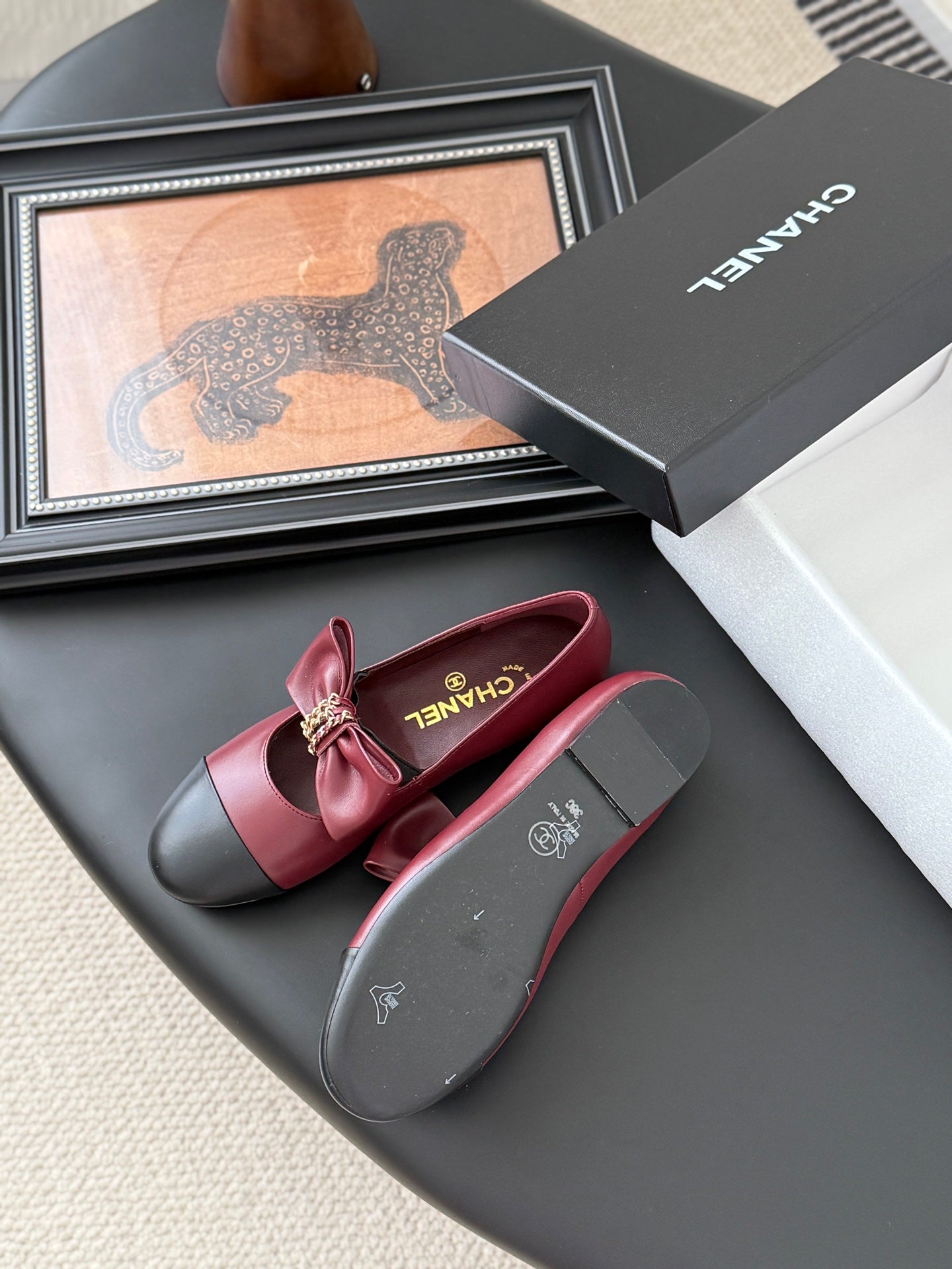 C 25P New Bow-Decorated Flat Loafers