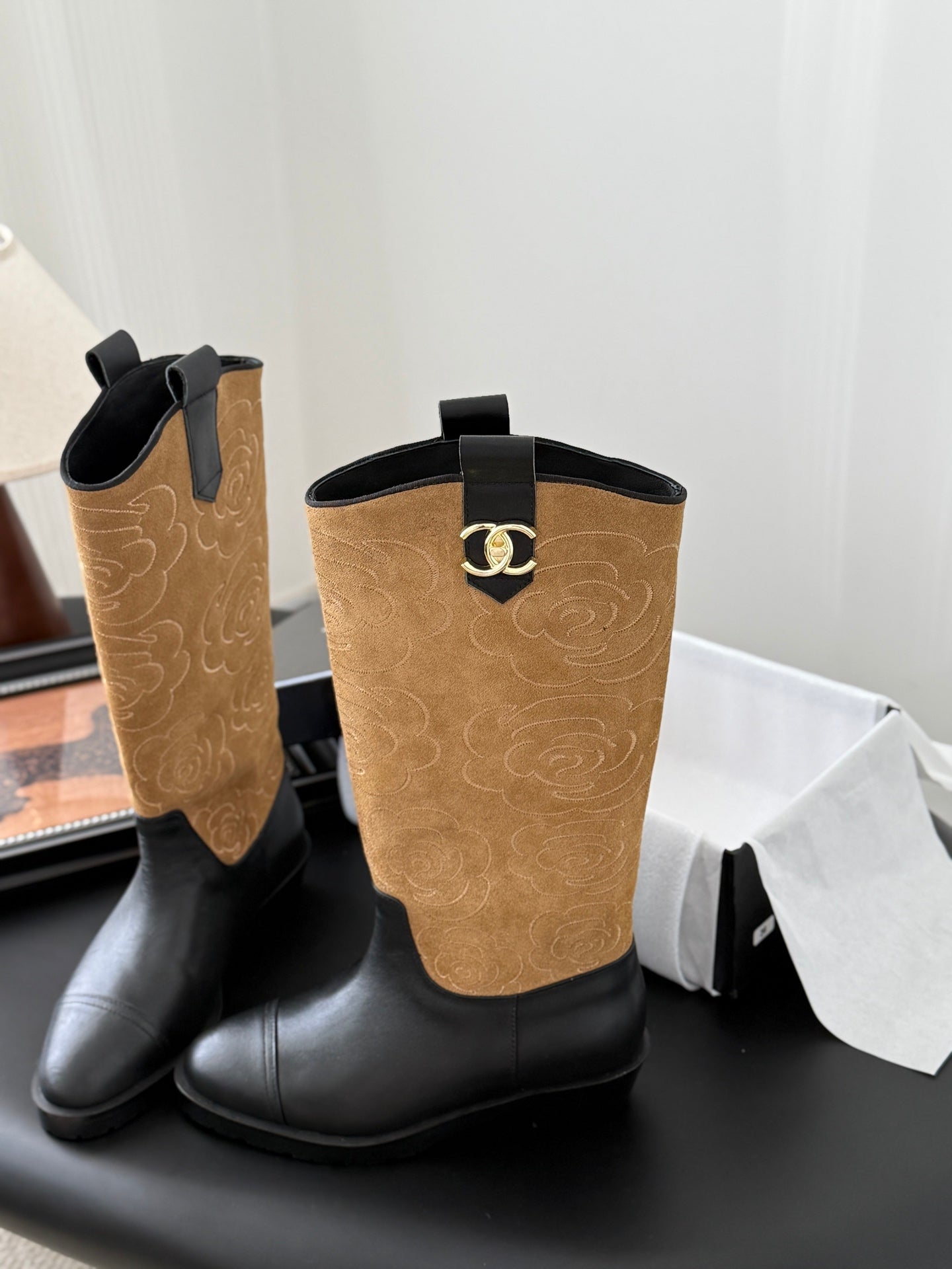 C 25K new rose-printed biker boots