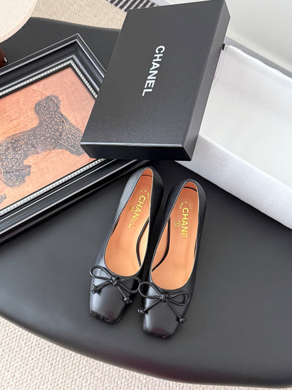 C 25B Mary Jane high heels