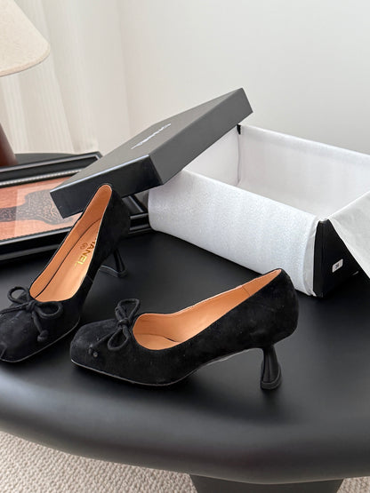 C 25B Mary Jane high heels