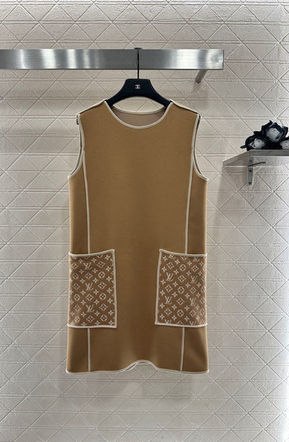 L 25 Jacquard patchwork pocket vest skirt