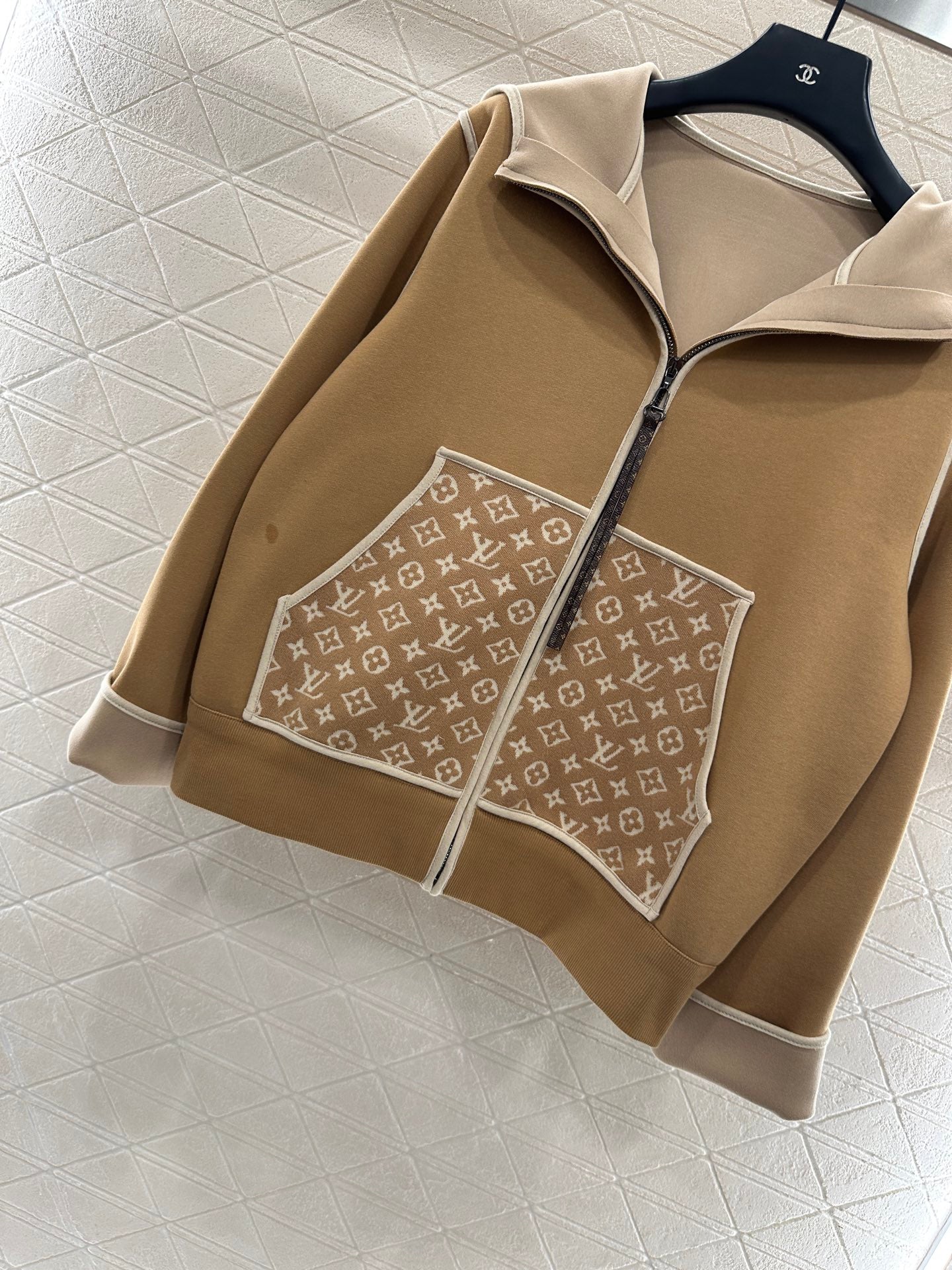 L 25 Hooded Jacquard Coat Pants Set(KHAKI/BLACK)