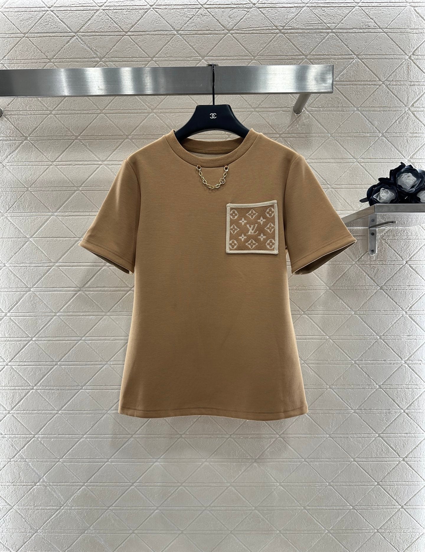 L 25 Jacquard cotton polyester blend short sleeved shirt  (KHAKI/BLACK)