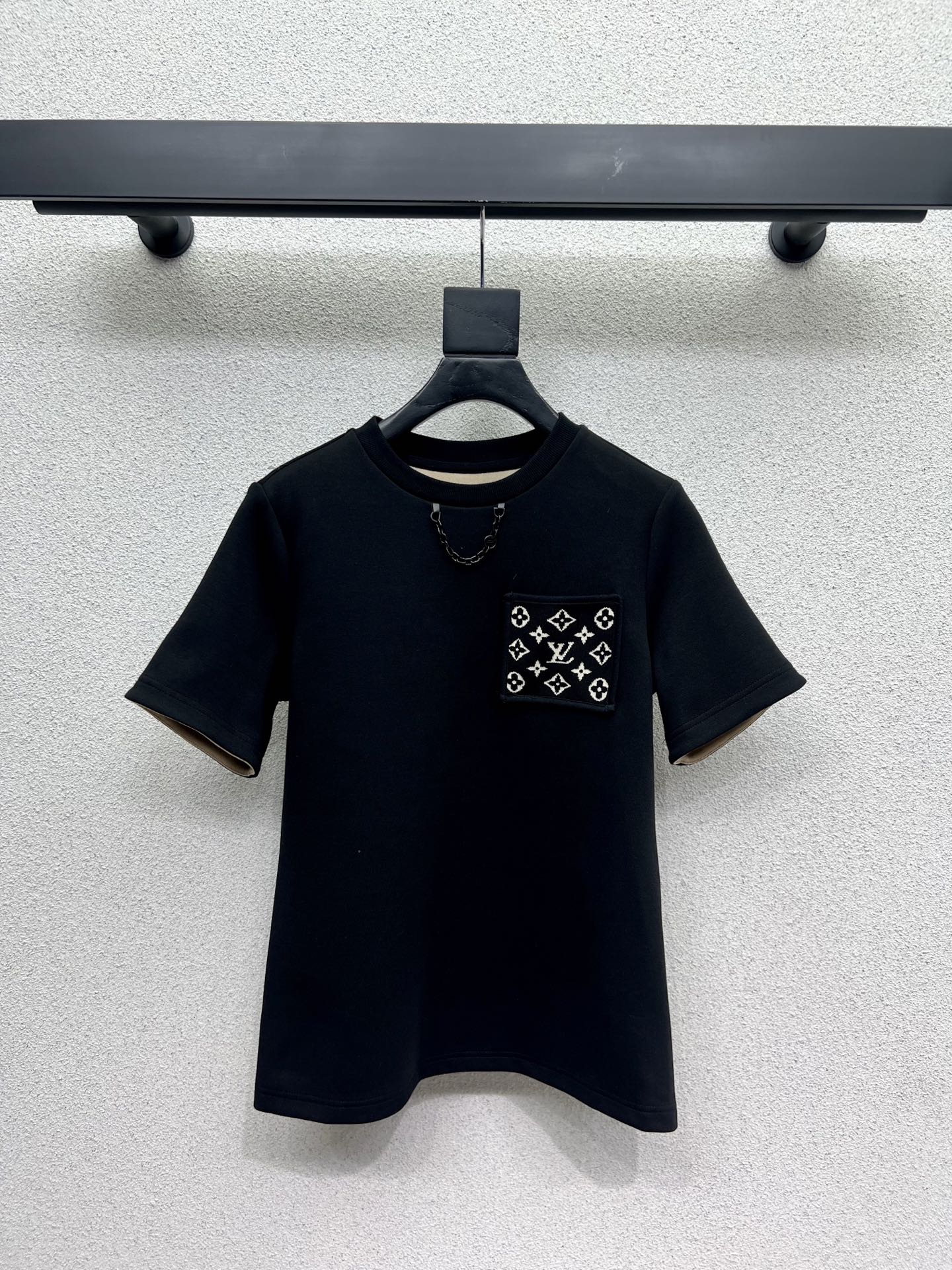 L 25 Jacquard cotton polyester blend short sleeved shirt  (KHAKI/BLACK)