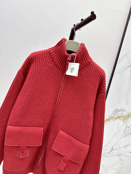 He 25 New Classic H-Pattern Decorative Pocket Wool Knitted Cardigan(GRAY/RED)