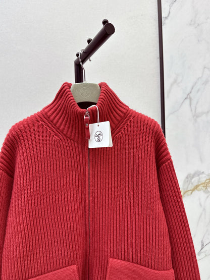 He 25 New Classic H-Pattern Decorative Pocket Wool Knitted Cardigan(GRAY/RED)