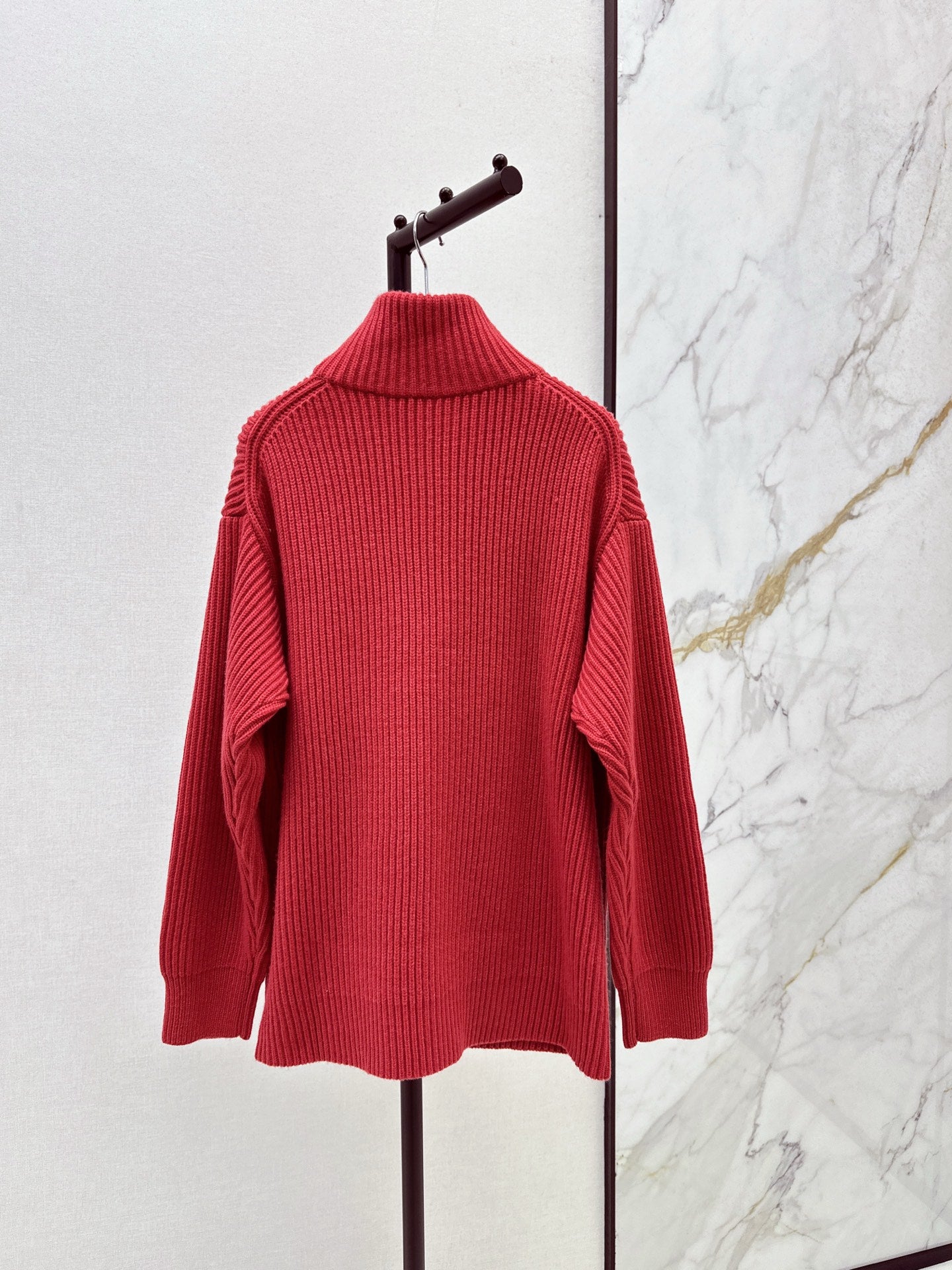 He 25 New Classic H-Pattern Decorative Pocket Wool Knitted Cardigan(GRAY/RED)