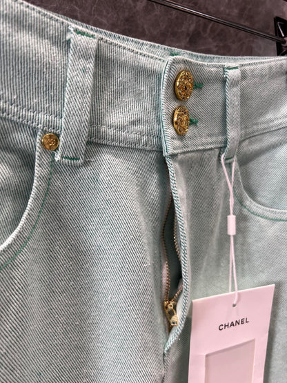 C 25 Two-button micro-logo embroidered green jeans