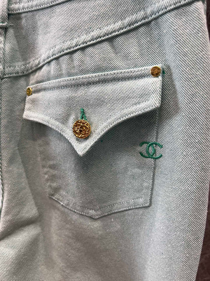 C 25 Two-button micro-logo embroidered green jeans