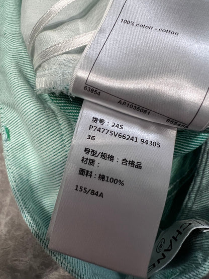 C 25 Two-button micro-logo embroidered green jeans