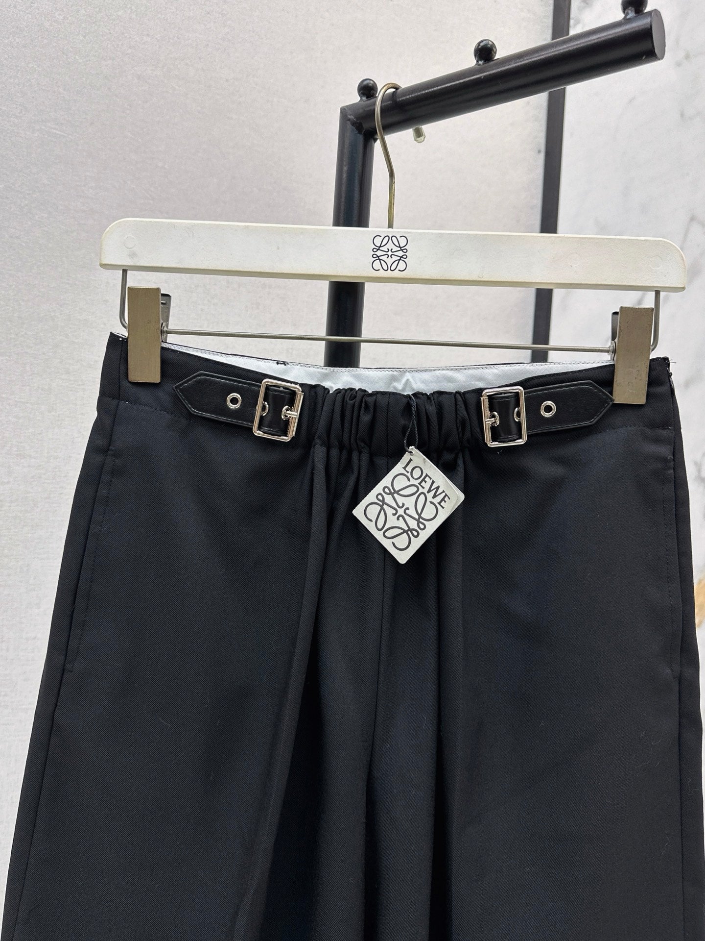 Lo 25 Leather buckle elastic high waisted pants(KHAKI/BLACK)