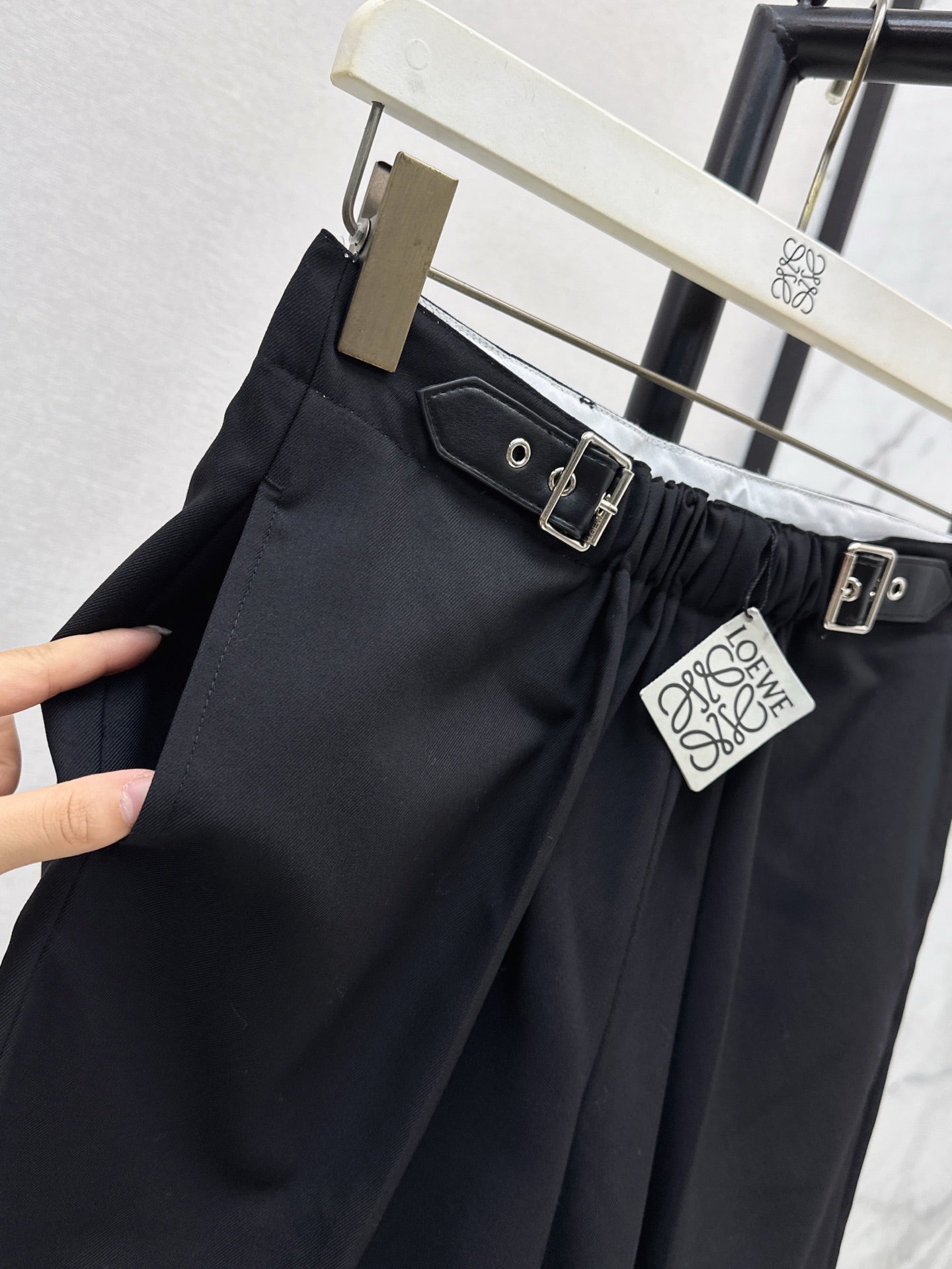 Lo 25 Leather buckle elastic high waisted pants(KHAKI/BLACK)