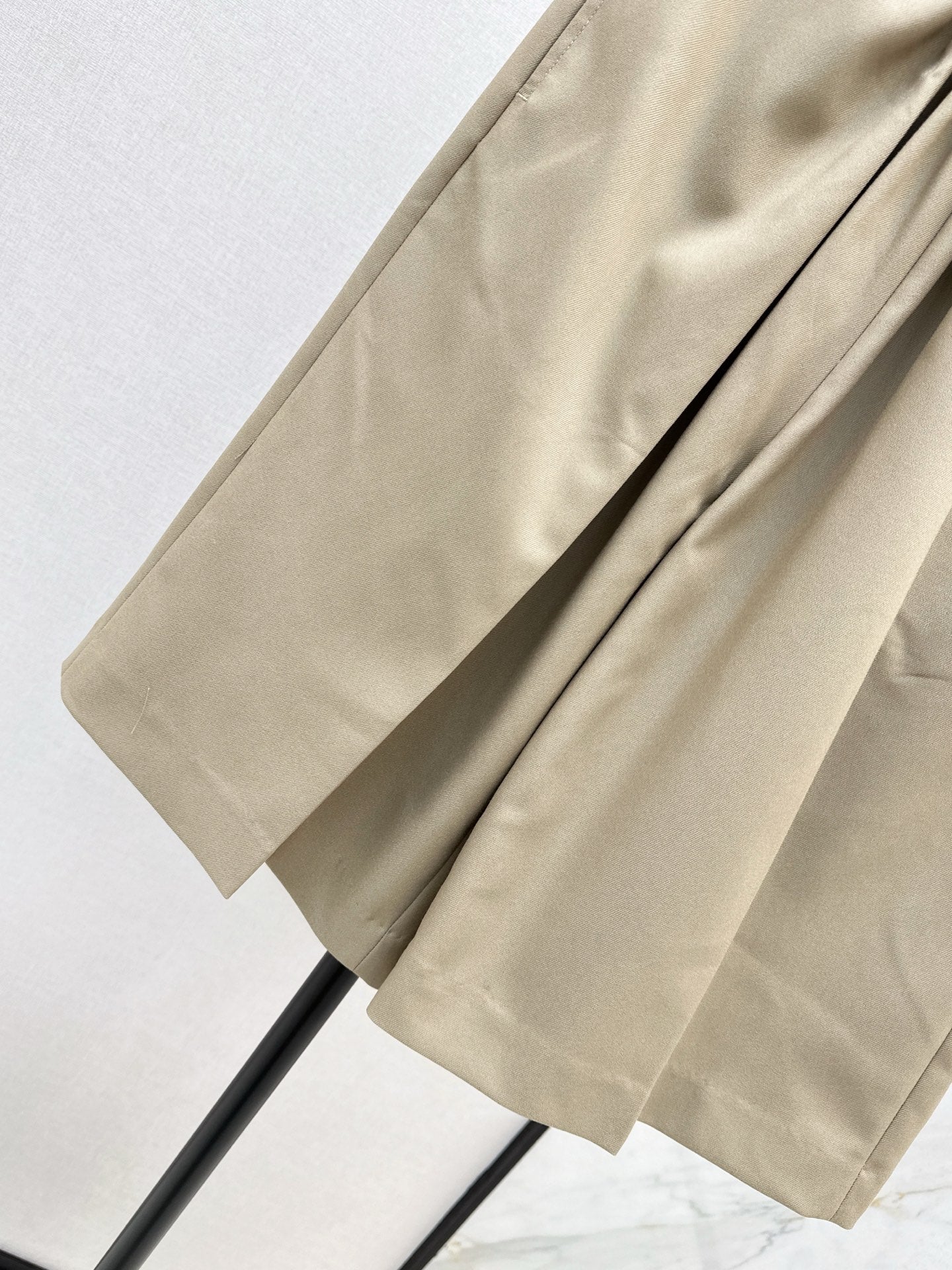 Lo 25 Leather buckle elastic high waisted pants(KHAKI/BLACK)