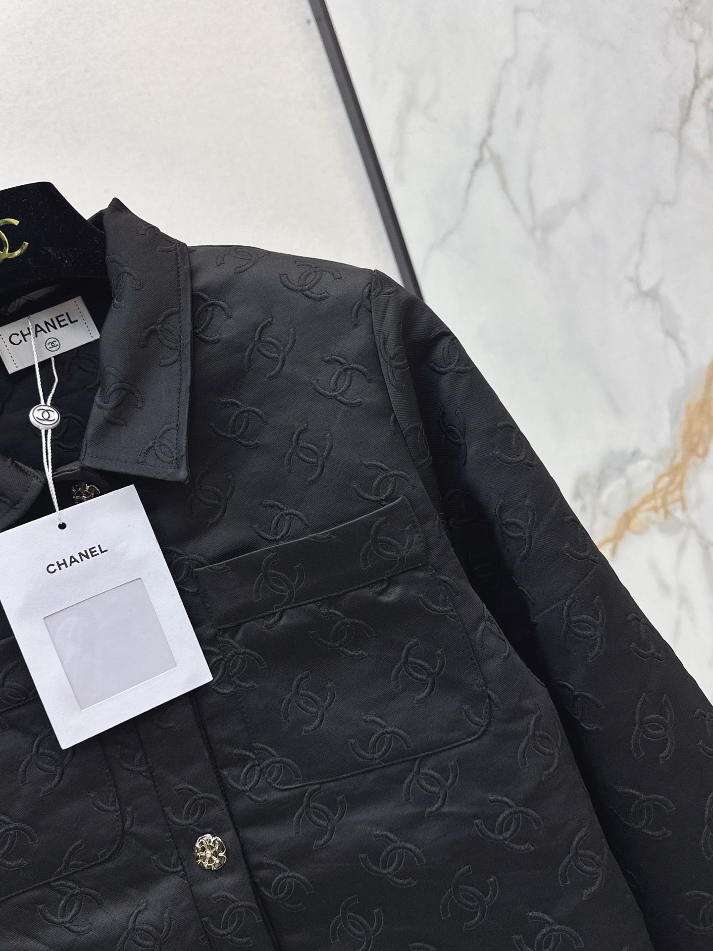 C 25 New jacquard logo jacket