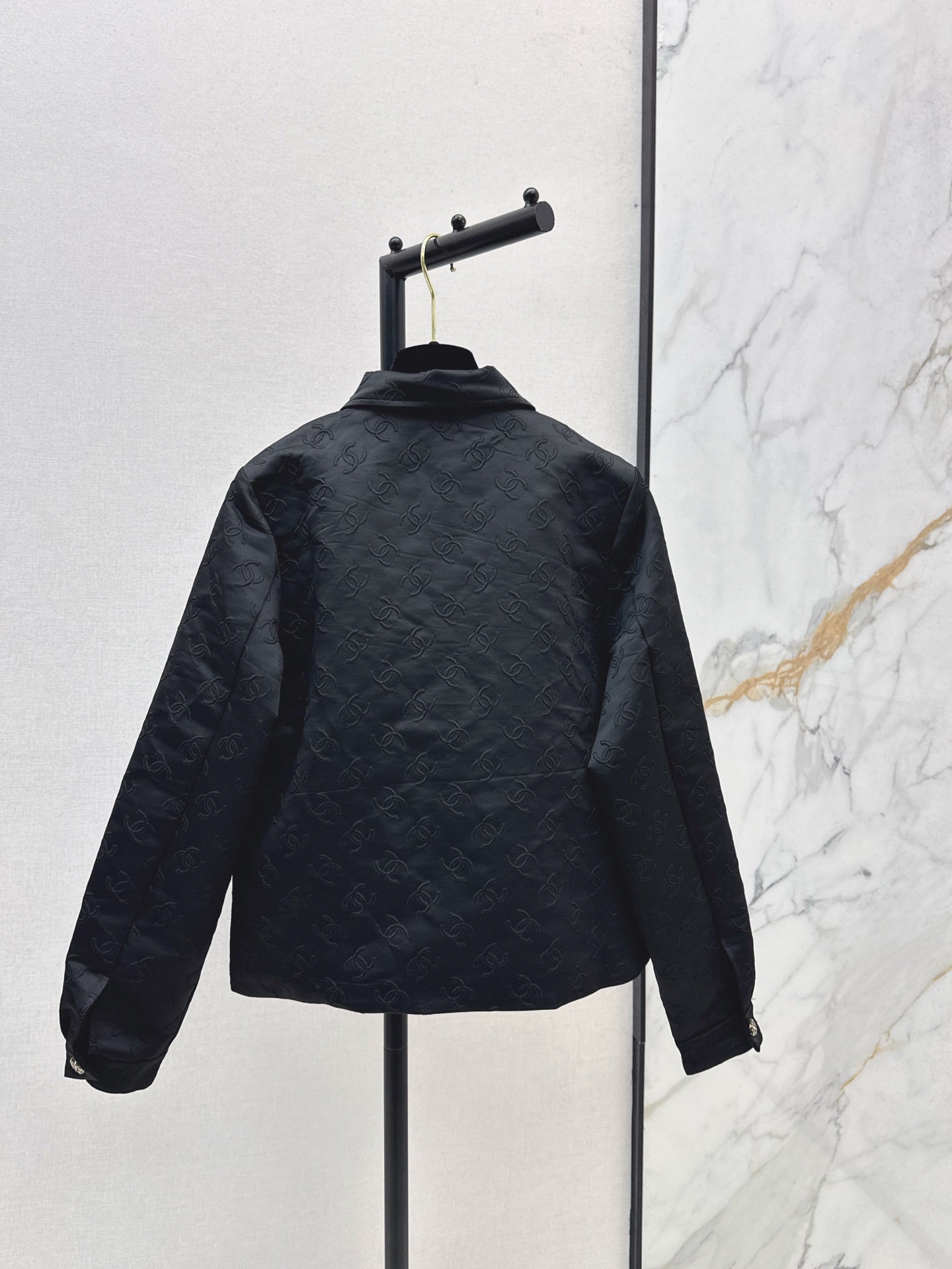 C 25 New jacquard logo jacket