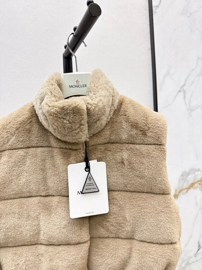 Mon 25 Fluffy stand-up collar down short vest