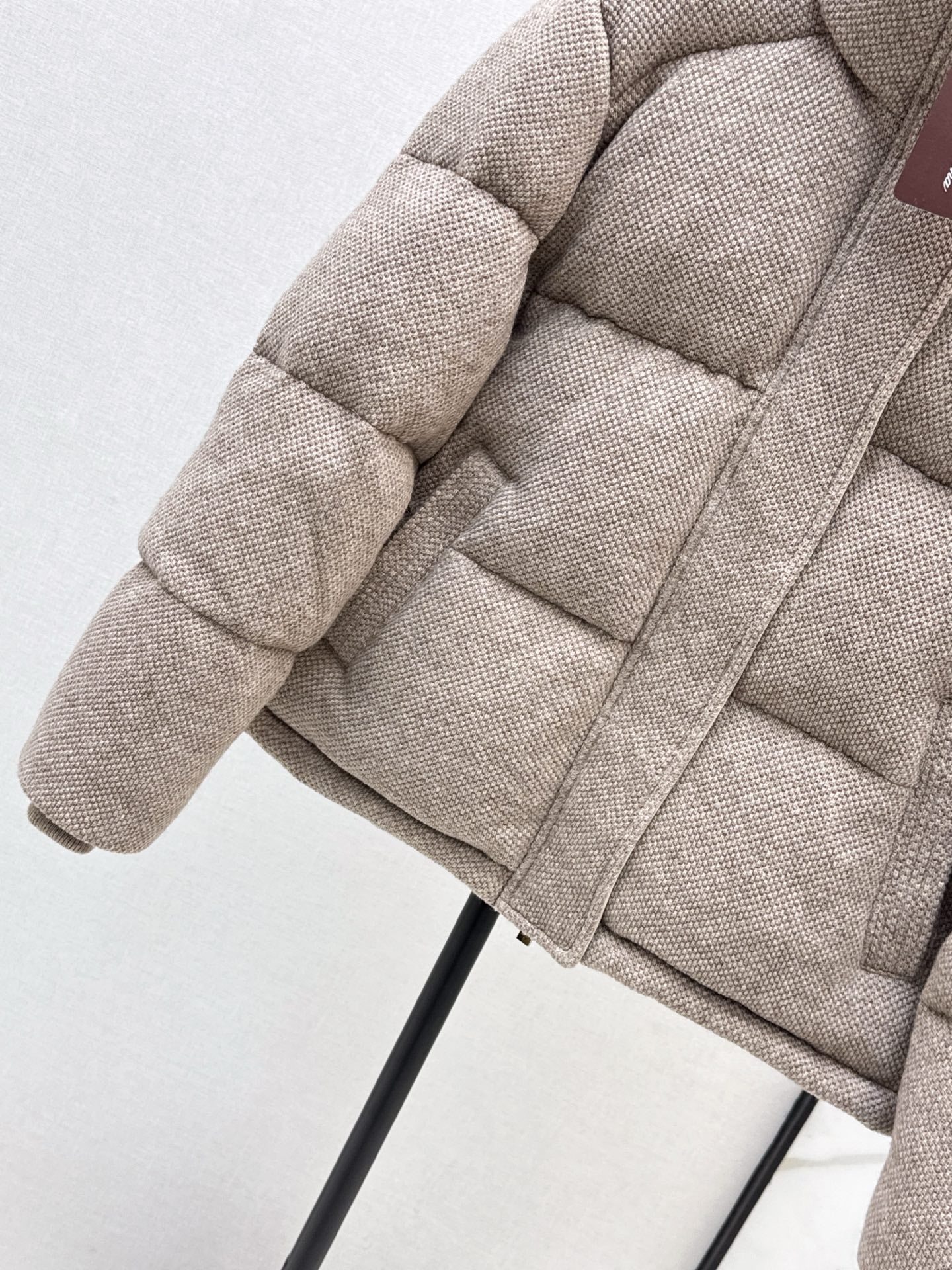 Lor 25 New down jacket with detachable wool hood