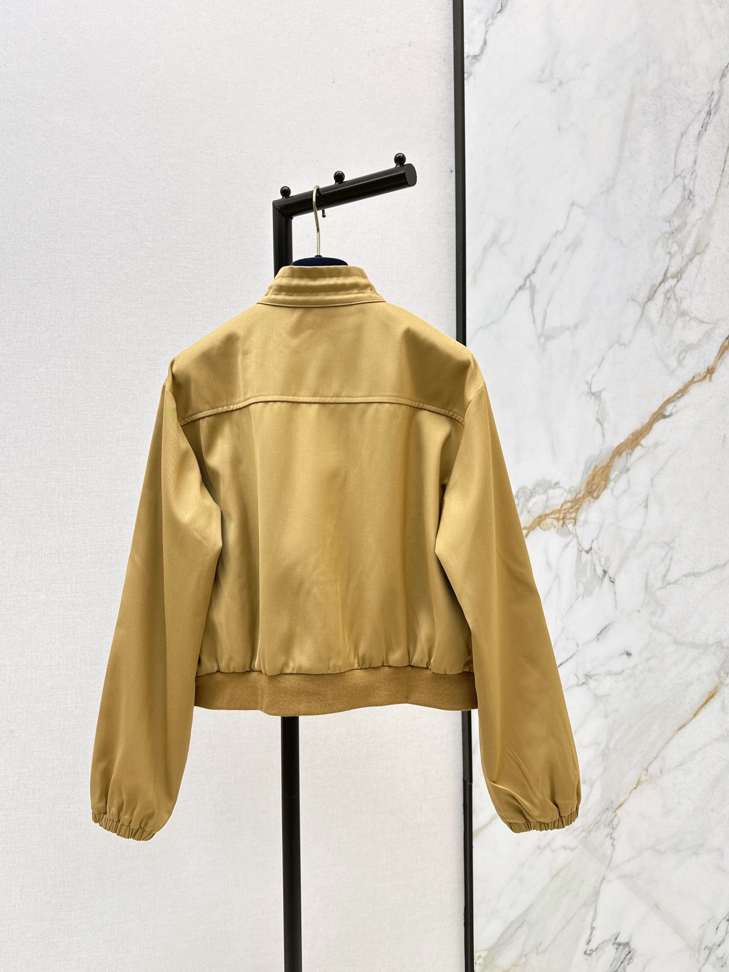 L 25 New drawstring jacket(KHAKI/BLACK)