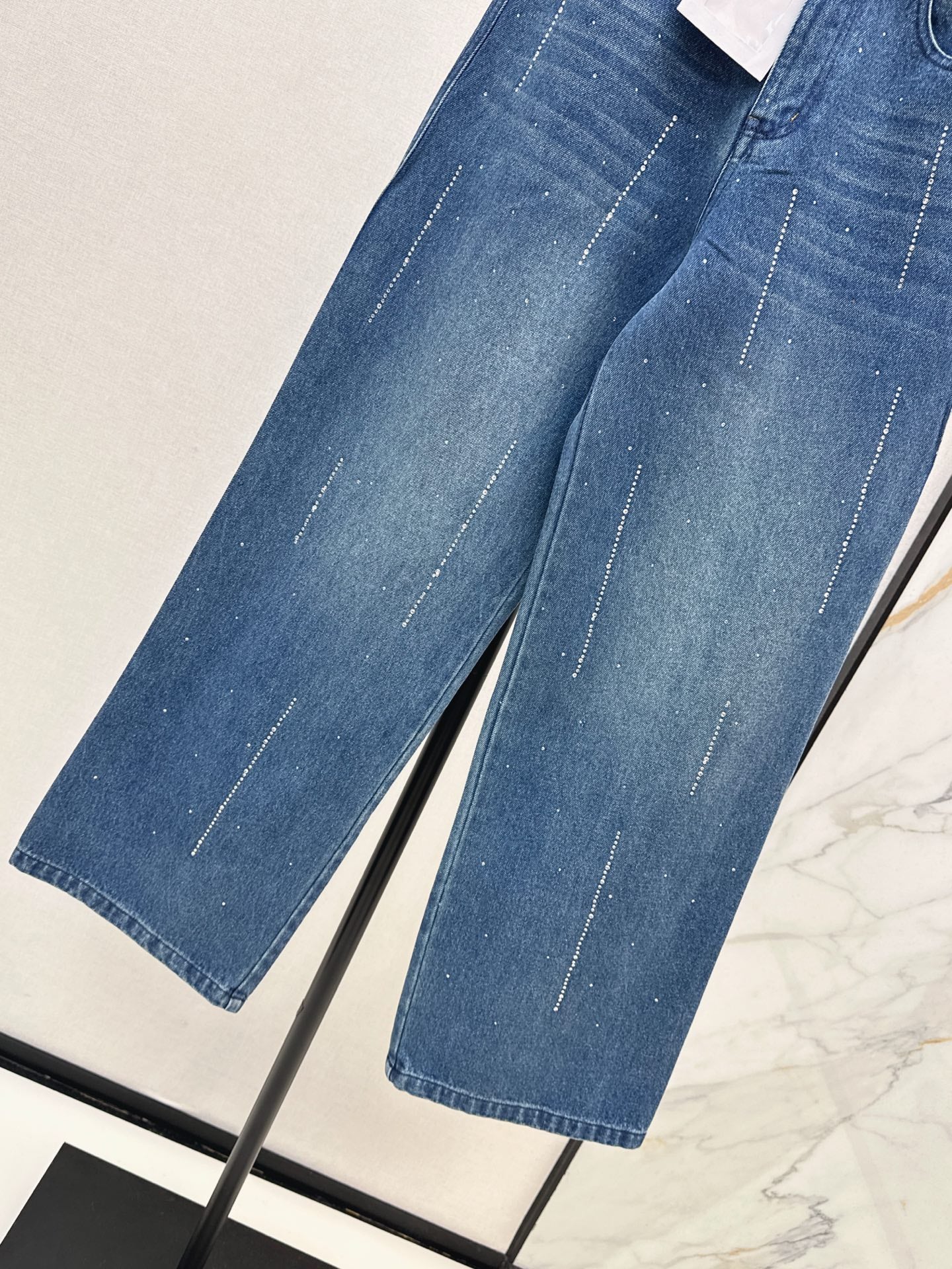 C 25 New Heavy Rhinestone Straight Jeans